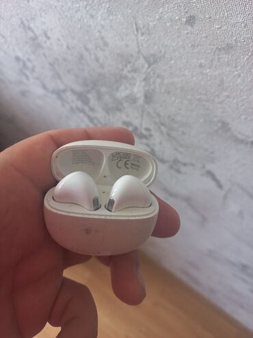 telefon teze: Orginaldir. yoxlamamisam isleyir ya yox. zaryatqa yiqir