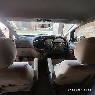 Toyota: Toyota Estima: 2002 г., Минивэн — 8