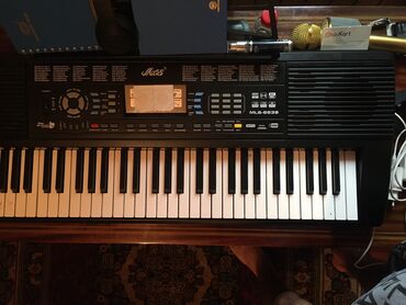 roland e 96: Sintizatr 5oktavalıq heç bir prablemi yoxdur qutusu da verilir