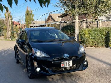 батарейки на гибрид: Toyota Prius: 2017 г., 1.5 л, Автомат, Гибрид, Хэтчбэк