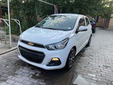 hyundai solaris авто: Chevrolet Spark: 2017 г., 1 л, Автомат, Бензин, Хэтчбэк