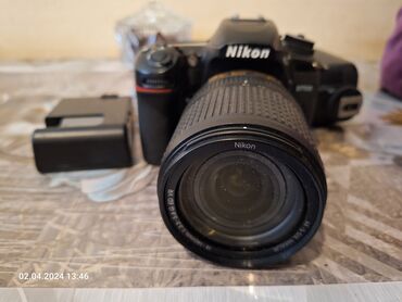 fotoaparat nikon: Fotoaparat satılır işlənməyib yeni vəziyyətdədir mağazada 3350