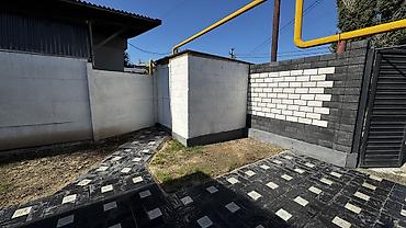 частные дома: 100 м², 5 комнат, Бронированные двери, Парковка, Забор, огорожен — 5