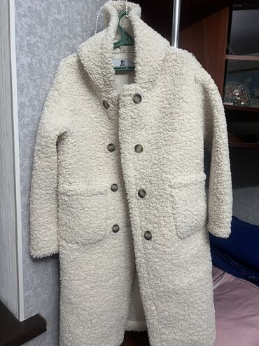 стоимость норковой шубы: Норка тумак 5000
Шуба искусственная 3000