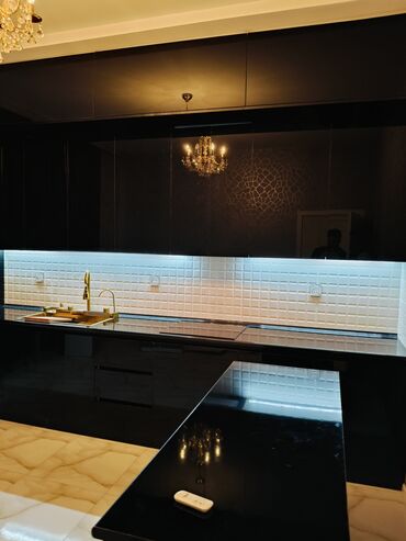 Sifarişlə mətbəx mebeli: Sifarişlə mətbəx dəsti, Özü çəkən petlələr, MDF, Kredit var, Pulsuz çatdırılma — 15