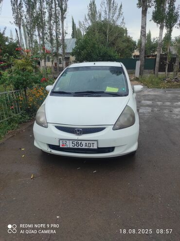 маленькая машина: Honda Jazz: 2007 г., 1.4 л, Автомат, Бензин, Хэтчбэк