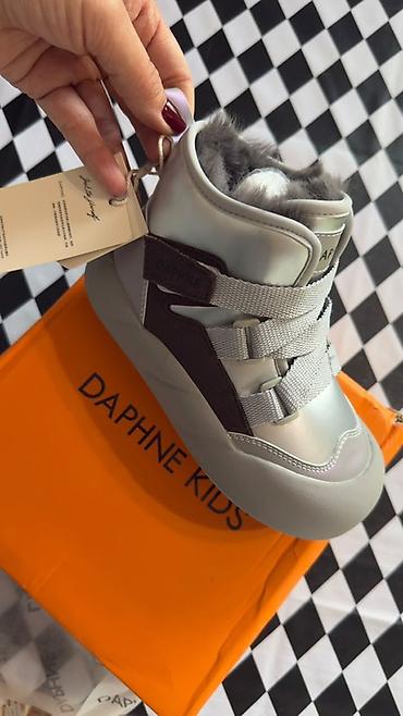 домашние тапочки: DAPHNE KIDS — утеплённые детские зимние ботинки - Модель: высокие — 2