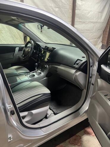 Toyota: Toyota Highlander: 2009 г., 2.7 л, Автомат, Бензин, Кроссовер — 7