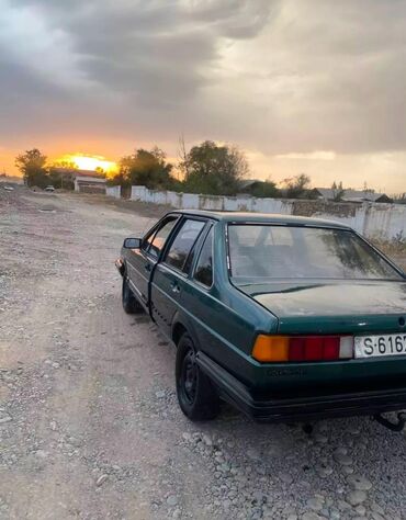 Volkswagen: Volkswagen Santana: 1984 г., 1.8 л, Механика, Бензин, Седан