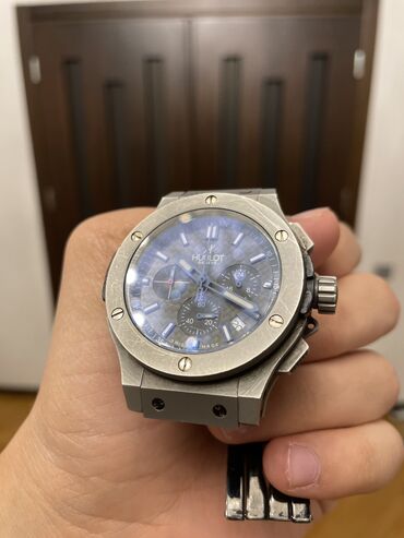 İşlənmiş, Qol saatı, Hublot, rəng - Boz