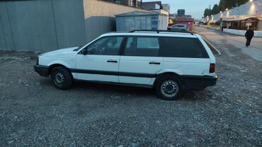 Volkswagen: Volkswagen Passat: 1991 г., 1.8 л, Механика, Бензин, Универсал