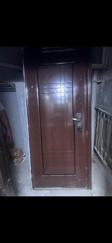 dəmir seyf qapi: Məhsul: Dəmir giriş qapısı - Material: qalın metal konstruksiya — 1