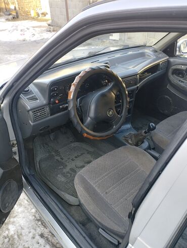 нексия матиз: Daewoo Nexia: 1994 г., 1.6 л, Механика, Бензин, Седан