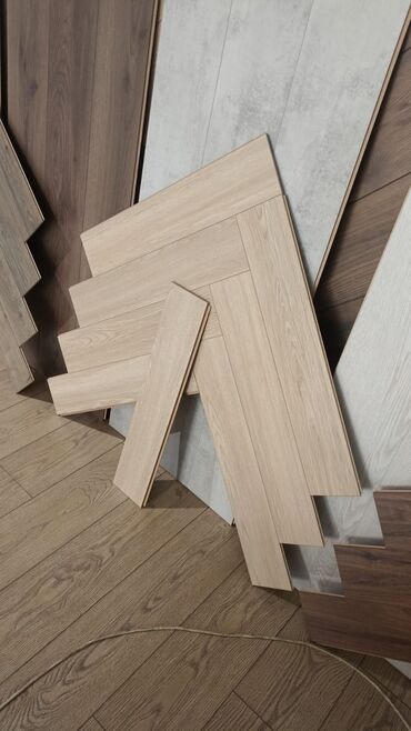 Laminat: Almaniya texnologiyası ilə hazırlanmış Rusiya istehsalı -da lalafo.az — 8 Laminat: Almaniya texnologiyası ilə hazırlanmış Rusiya istehsalı — 8