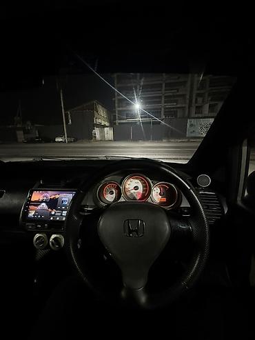 honda adv: Honda Fit: 2002 г., 1.3 л, Вариатор, Бензин, Хэтчбэк — 3