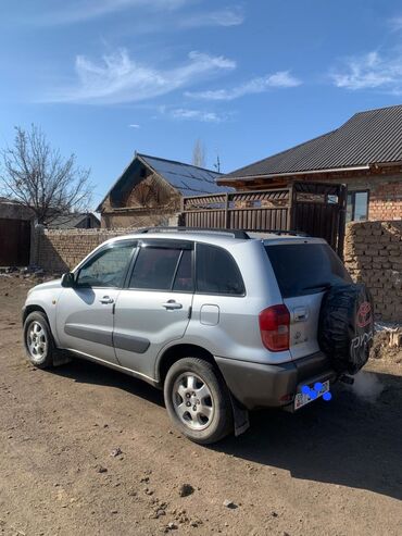 машина kg бишкек тойота: Toyota RAV4: 2001 г., 2 л, Автомат, Бензин, Универсал