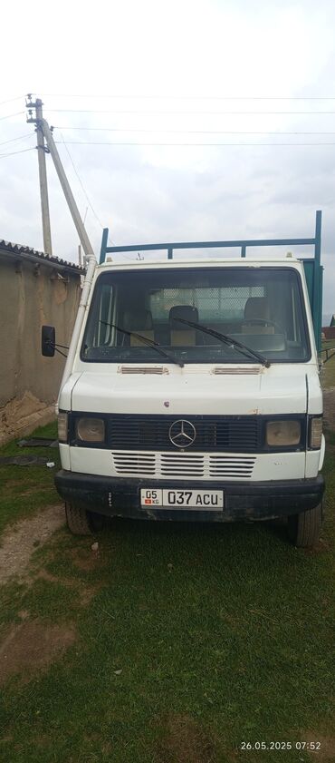 Mercedes-Benz: Mercedes-Benz : 1988 г., 0.3 л, Механика, Дизель