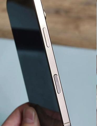 iphone 2: IPhone 15 Pro, Qızılı, Simsiz şarj — 5