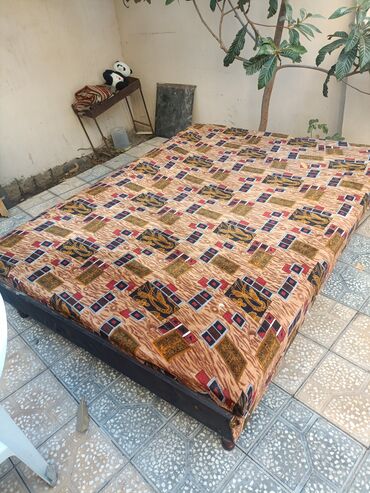 стол раскладной деревянный: İkinəfərlik çarpayı, Bazalı, Matras ilə, Siyirməsiz