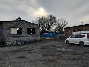 сельхоз земля: Продается промбаза, расположенная на большом участке земли. Включает в