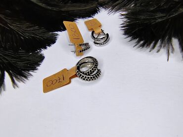 žad nakit: Screwback earrings, Material: Silver