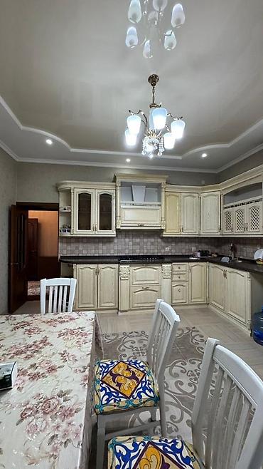 Продажа коттеджей и домов: Продаётся особняк 📍 Район: Суванбердиева 🔹 Площадь дома: 345 м² 🔹 — 26