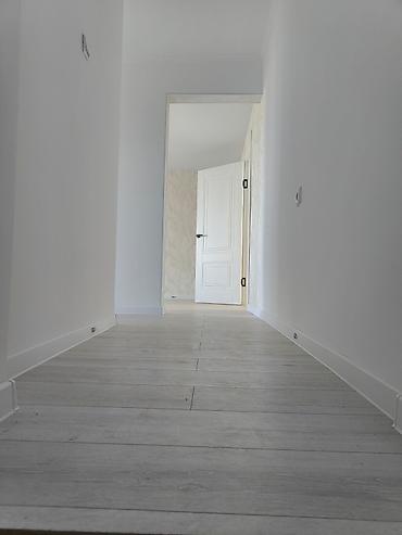срочно продается однокомнатная квартира: 2 комнаты, 43 м², 4 этаж, Свежий ремонт — 4