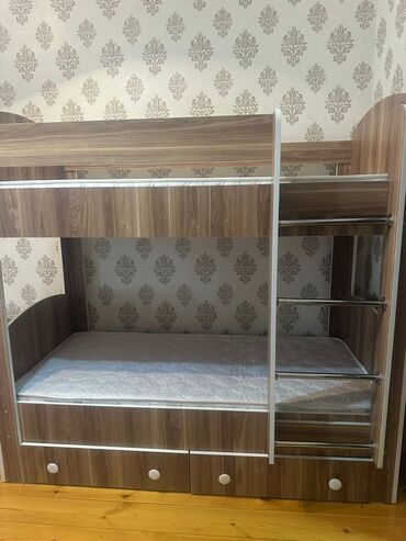 спальная кровать: Oğlan və qız üçün, İşlənmiş, Çarpayı, Matras ilə, Siyirməli