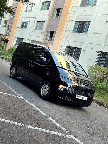Продажа авто: Hyundai Staria: 2021 г., 2.2 л, Автомат, Дизель, Фургон — 3