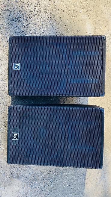 səs yazan yüklə: Electro‑Voice (EV) passiv səsgücləndirici akustika – 2 ədəd
Monitor — 1