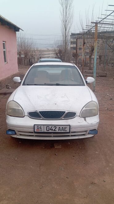 Daewoo: Daewoo Nubira: 2000 г., 1.5 л, Механика, Бензин, Седан