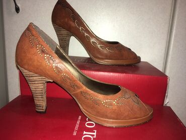 Туфли: Кожаные стильные туфли (Корея) Открытый Носок. Размер на 36,5-37,5 at lalafo.kg — 11 Туфли: Кожаные стильные туфли (Корея) Открытый Носок. Размер на 36,5-37,5 — 11