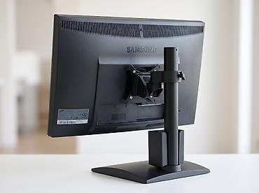 kompüter manitor: 22 düymlük Samsung SyncMaster B2240. Ölçü: 22" İcazə (Resolution) — 2