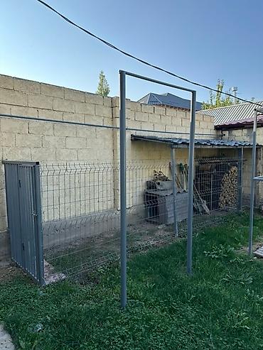 Продажа коттеджей и домов: Просторный двухэтажный дом с ухоженным зеленым участком. - — 23