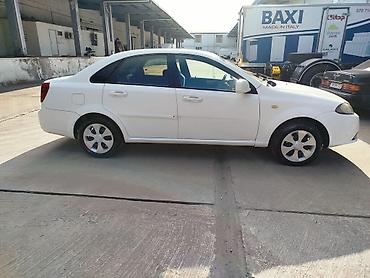 daewoo bs090: Daewoo Gentra: 1.5 l | 2014 il Sedan — 7
