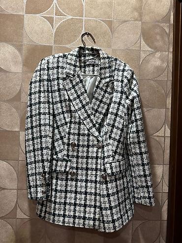 pencek: Qadın geyimləri – seçmə modellər 1) Tweed blazer, xanalı naxış - — 1