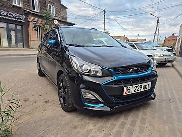 спарк продажа: Chevrolet Spark: 2018 г., 1 л, Автомат, Электромобиль, Хэтчбэк — 2