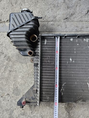 Радиаторы: Радиатор охлаждения двигателя Mercedes-Benz Sprinter CDI, 901 - 904 — 2