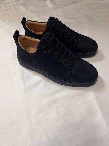мужские кроссы: Мужские кроссовки, 41, Christian Louboutin, Новый, цвет - Черный, Самовывоз, Бесплатная доставка, Платная доставка