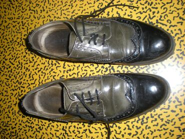 crna cipkasta haljina i cipele: Oksfordice, 37.5