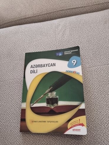 ziya bünyadov azərbaycan tarixi: Teze kitabdi icinde 1 2 yeri islenib sade qelem ile