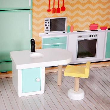 hello kitty bluza: Drvena kućica za lutke sa liftom – ECOTOYS Candy Residence Šifra — 5