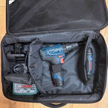 Шуруповерты: Набор Bosch Professional 12V — дрель-шуруповерт, аккумуляторная