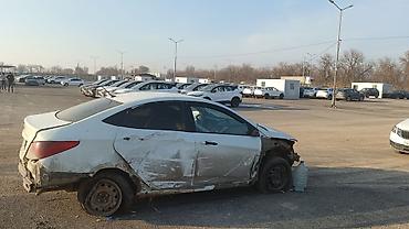 Hyundai: Hyundai Solaris: 2013 г., 1.6 л, Механика, Бензин, Седан — 8