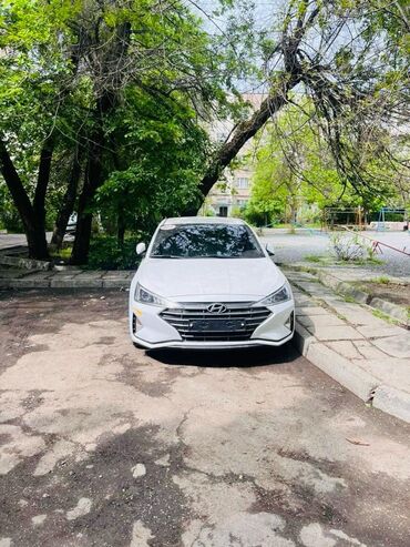 сдаю в аренду авто с последующим выкупом: Hyundai Avante: 2019 г., 1.6 л, Автомат, Бензин, Седан