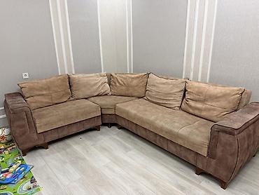 kunc divanlar instagram: Künc divan – yumşaq toxunuşlu süet/parça kombinasiyalı döşəmə, iki — 2