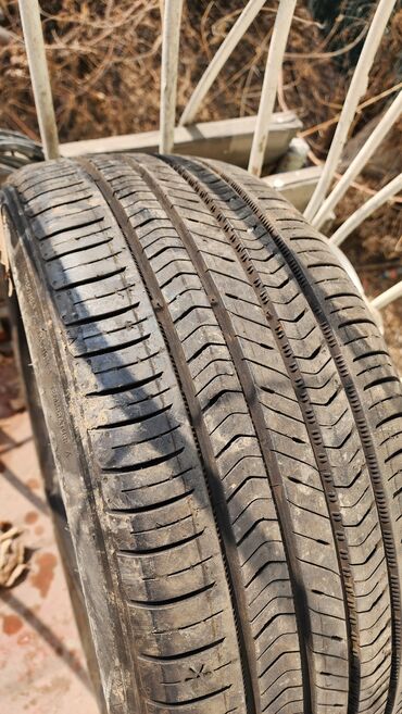 Шины: Шины 215 / 50 / R 17, Лето, Б/у, 1 шт, Легковые, Корея, Kumho