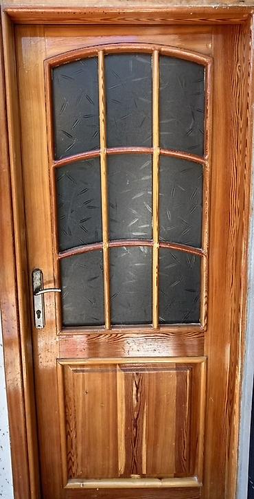 seyf qapılar sederek: Taxta qapı – şüşəli model - Material: təbii şam ağacı (şpon deyil) — 2