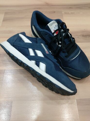 женские кроссовки reebok easytone: Мужские кроссовки, 35, Reebok, Б/у, цвет - Синий, Самовывоз, Платная доставка