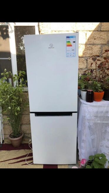 Техника для напитков: Б/у Indesit Холодильник Продажа